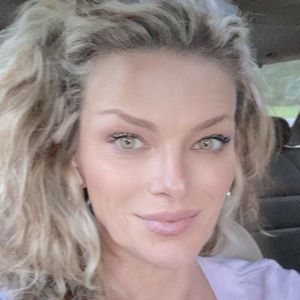 Meet your Posher, Joanna